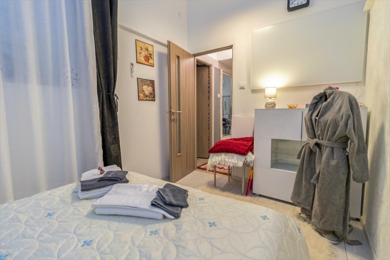 Grey Orchid Apartment - Studio Budapest Kültér fotó